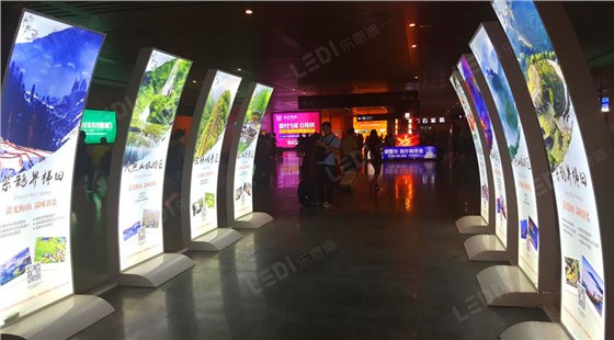 展架燈箱3